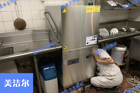 提拉式洗碗機